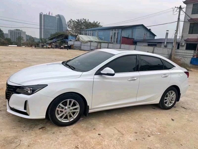 东营22年长安汽车锐程CC2