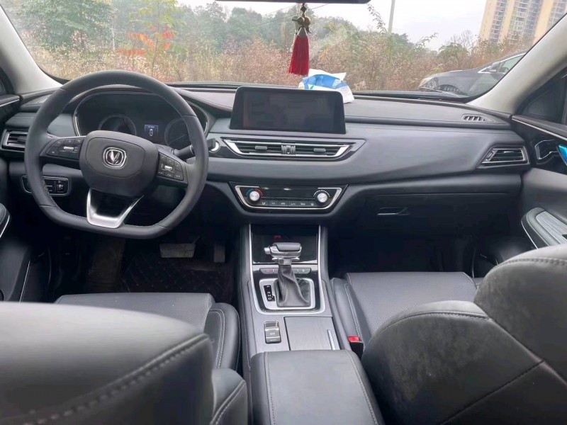 东营22年长安汽车锐程CC4