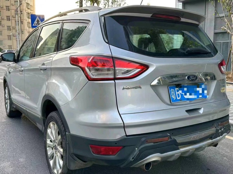 珠海14年福特翼虎7