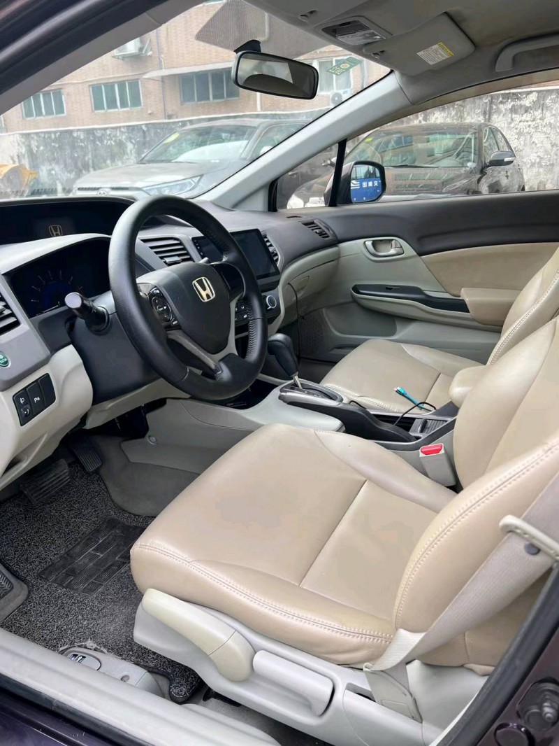 深圳12年本田思域3