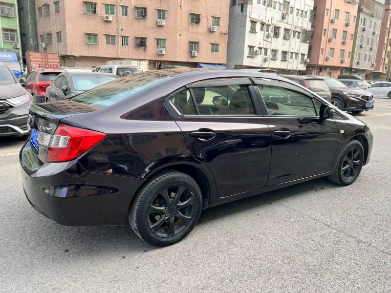 深圳12年本田思域7