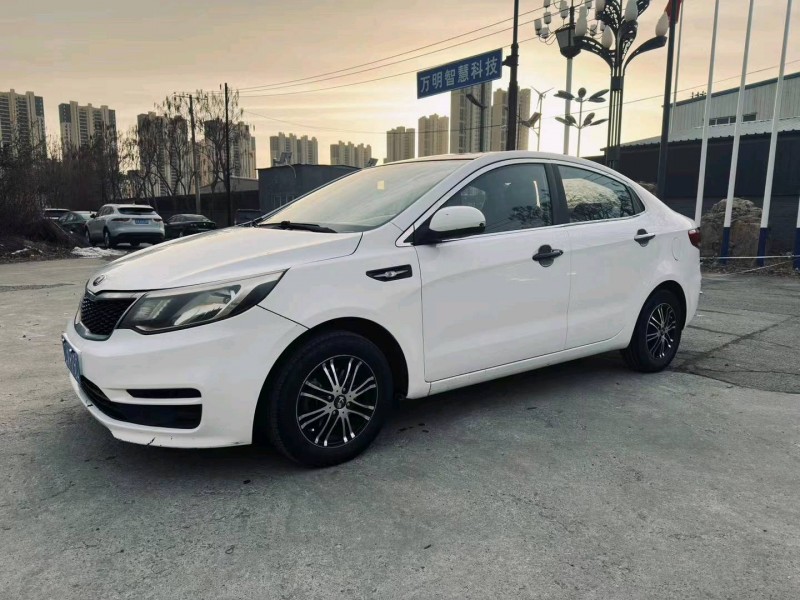 沈阳15年起亚K22