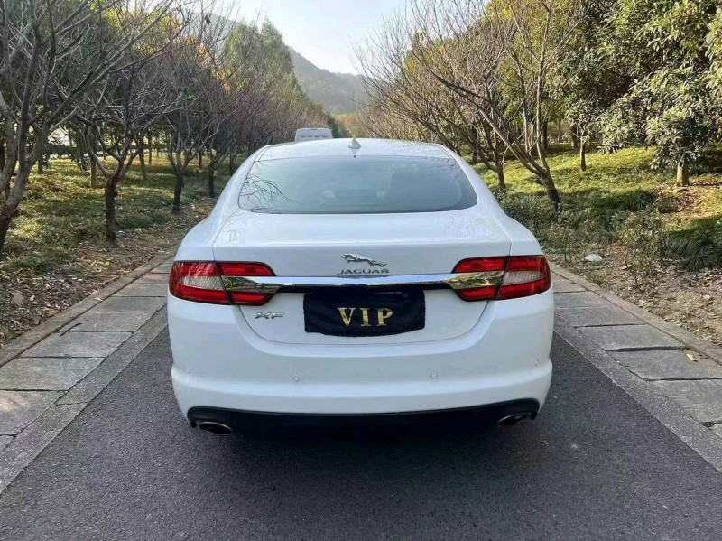 嘉兴13年捷豹XF6