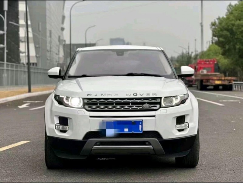 枣庄15年路虎极光1