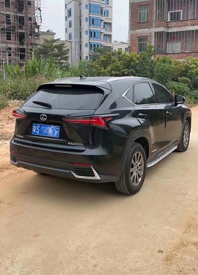 珠海22年雷克萨斯NX8