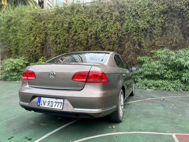 重庆14年大众迈腾5