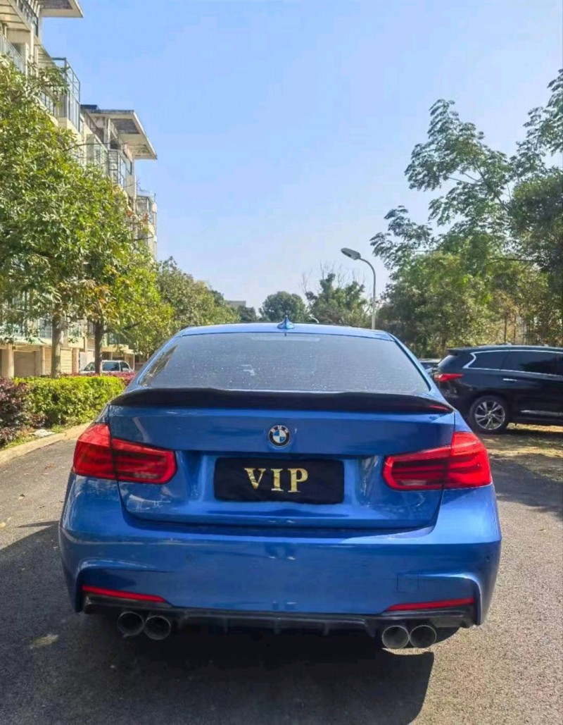 济南17年宝马3系9