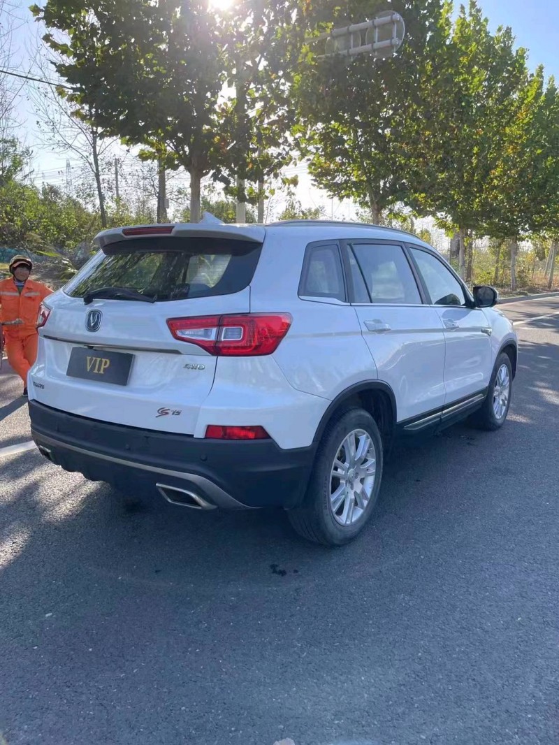 徐州19年长安汽车CS757