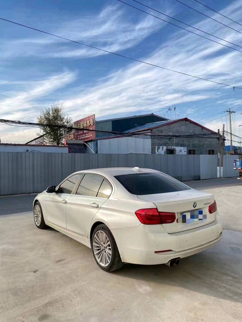 济南17年宝马3系8