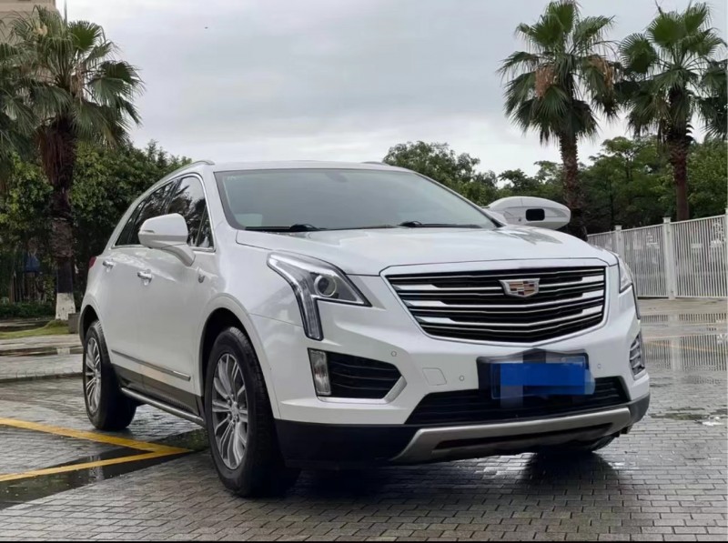 济宁18年凯迪拉克XT52