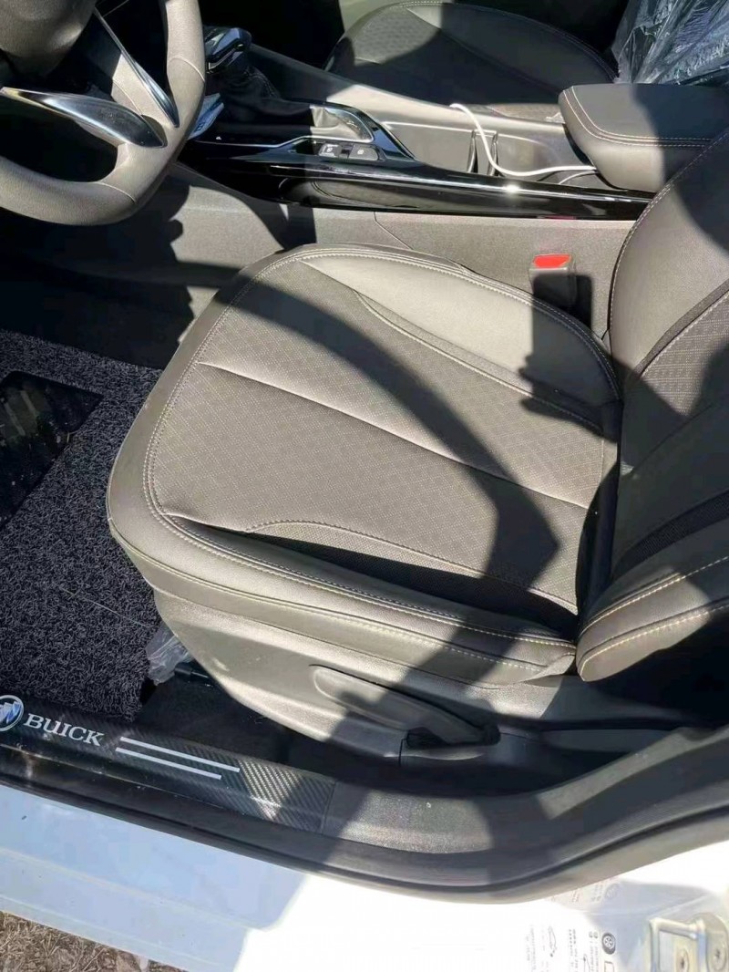 嘉兴23年别克威朗2