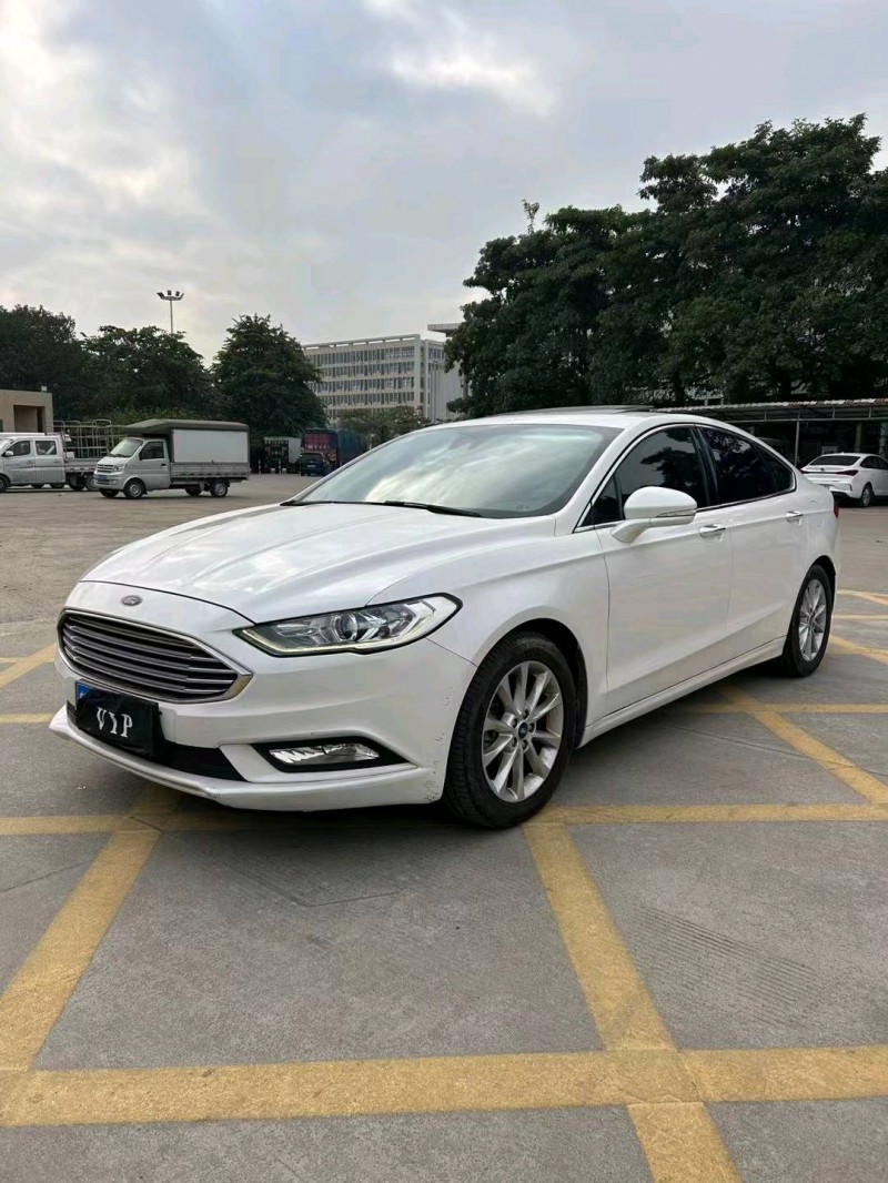 中山17年福特蒙迪欧2