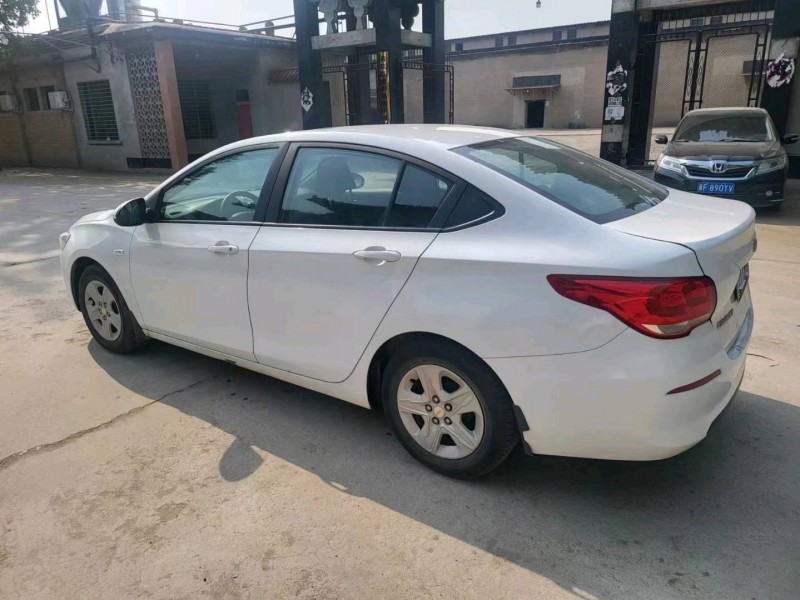 保定19年雪佛兰科沃兹5