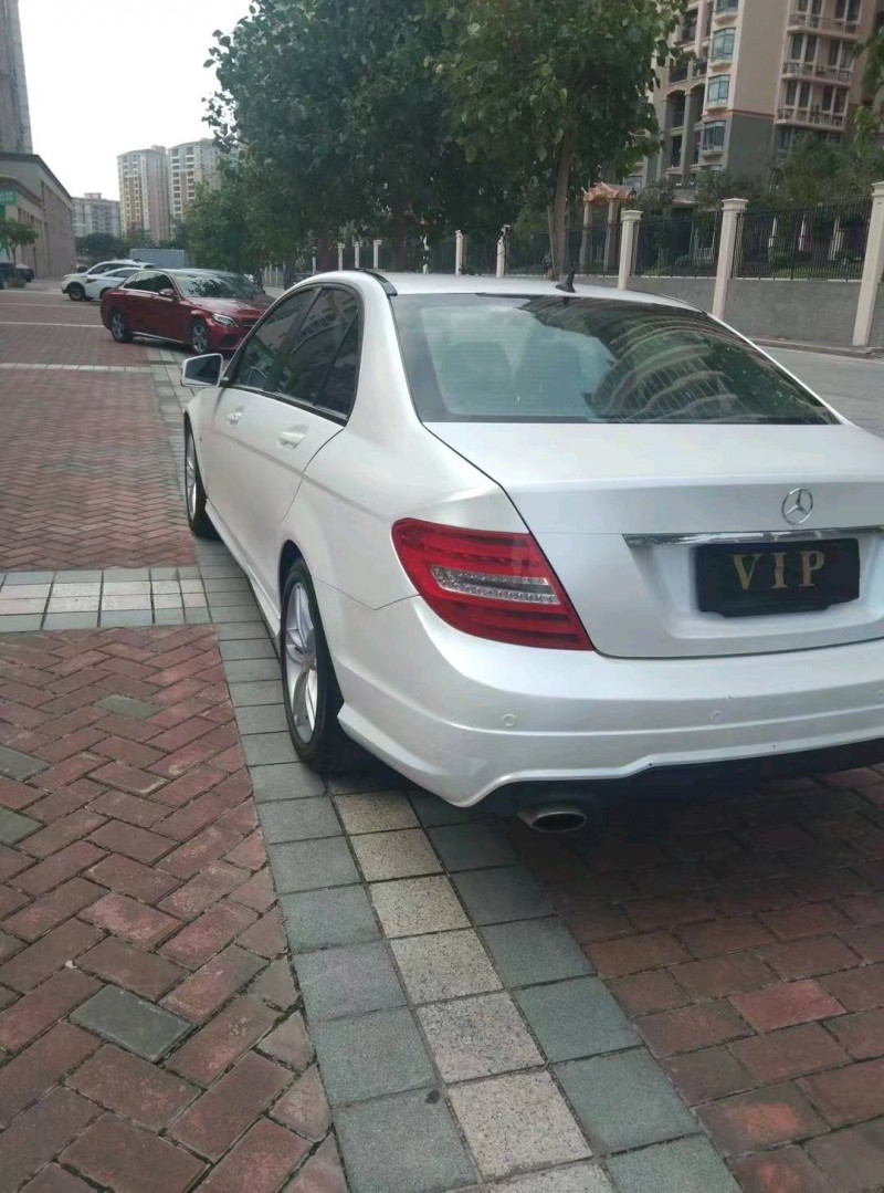 中山14年奔驰C6
