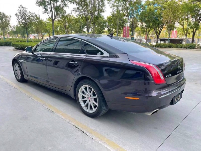 济宁14年捷豹XJL7