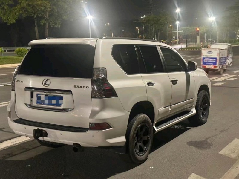 广州12年雷克萨斯GX8