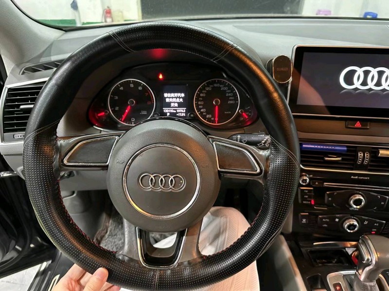 广州15年奥迪Q74