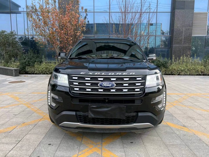 济宁18年福特探险者1