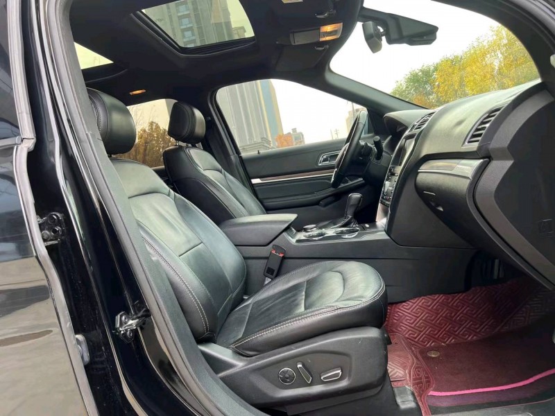 济宁18年福特探险者5