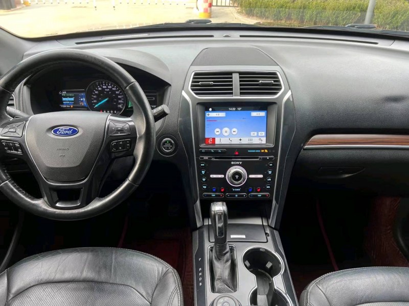 济宁18年福特探险者6