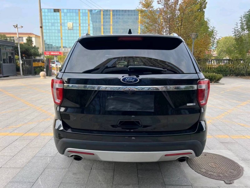 济宁18年福特探险者9