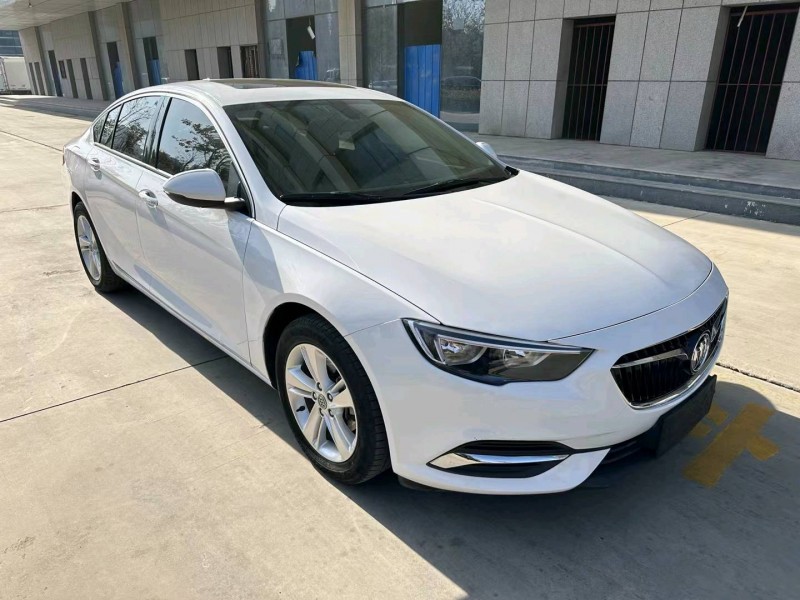 济宁20年别克君威2