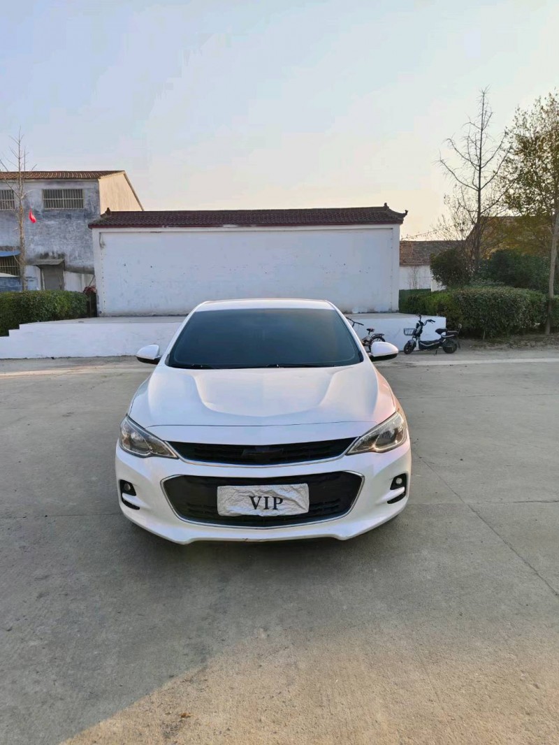 徐州16年雪佛兰科沃兹1