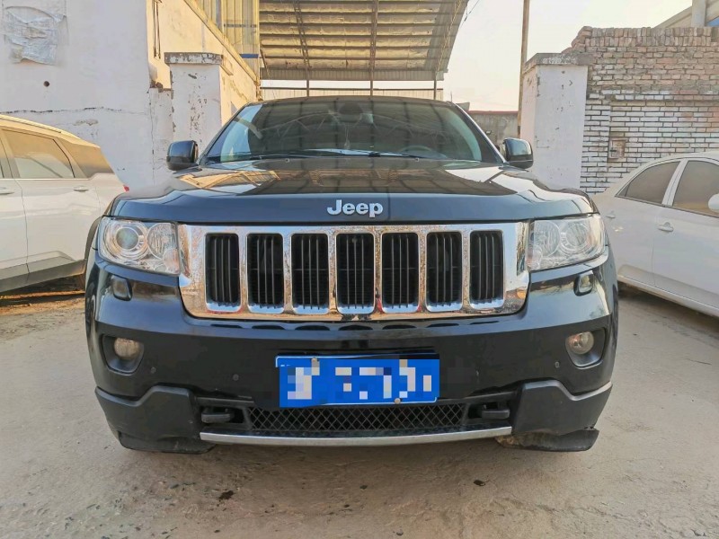 保定13年Jeep大切诺基1