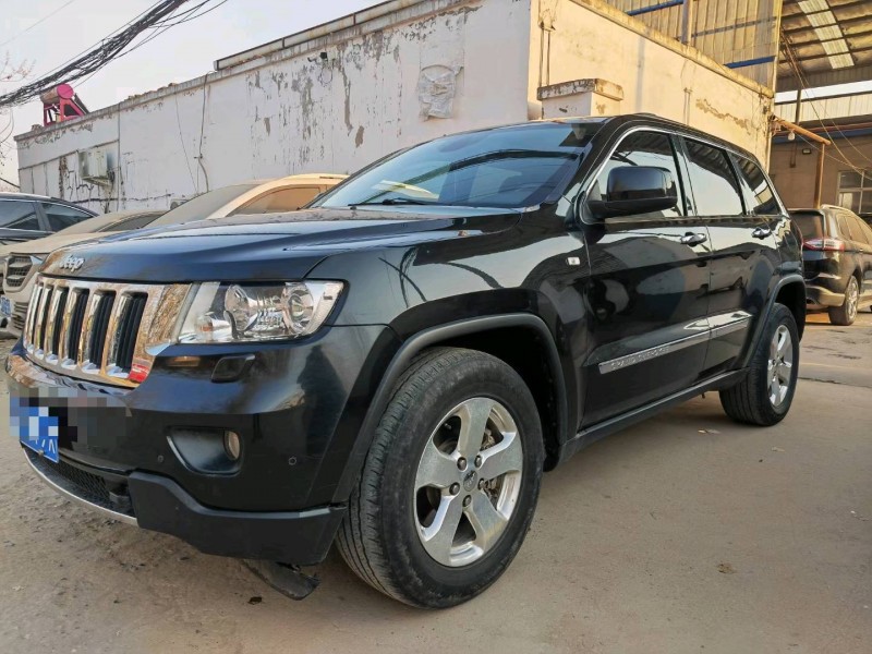 保定13年Jeep大切诺基3