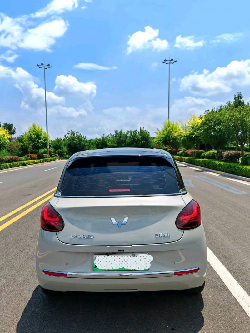 運城23年五菱汽車繽果4