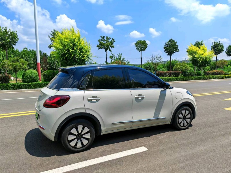 運城23年五菱汽車繽果5