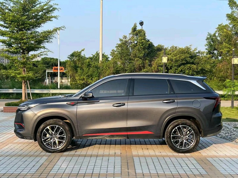 汕头22年长安汽车CS753