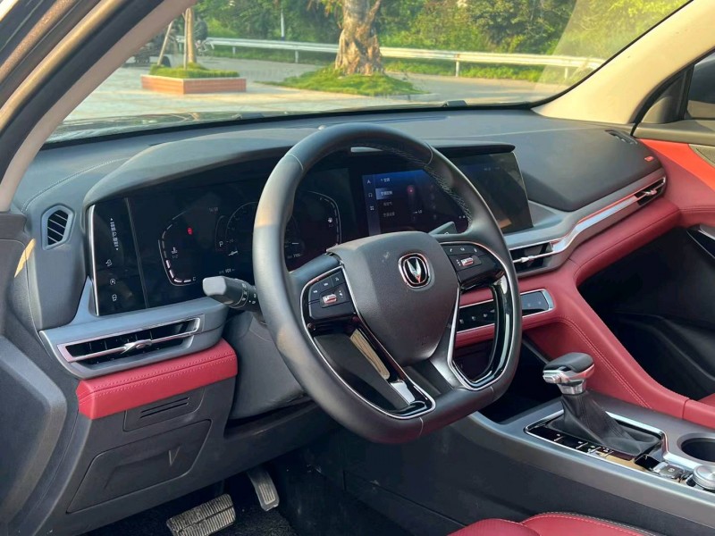 汕头22年长安汽车CS755