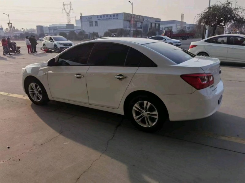 保定16年雪佛兰科鲁兹5