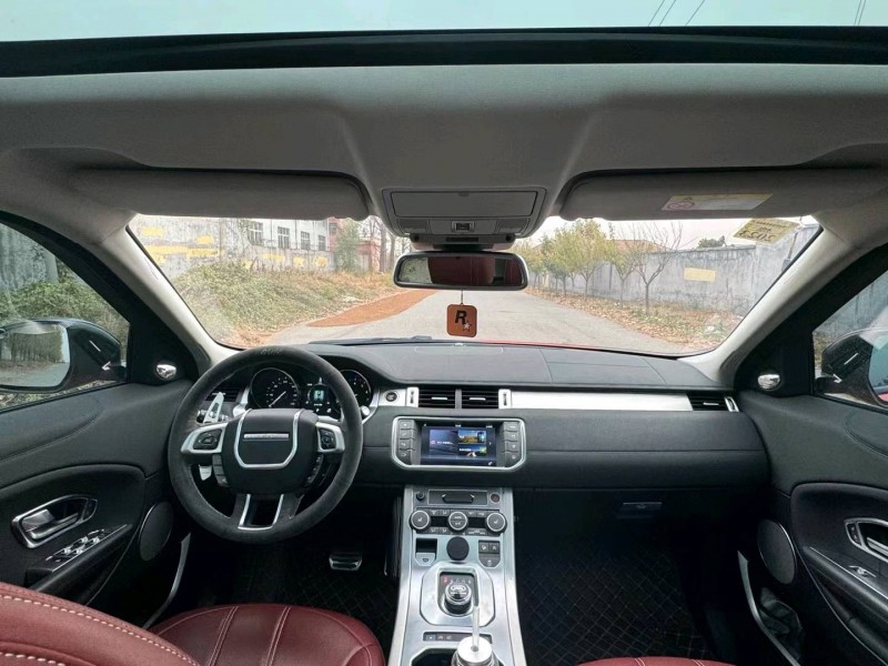 青岛17年路虎极光8