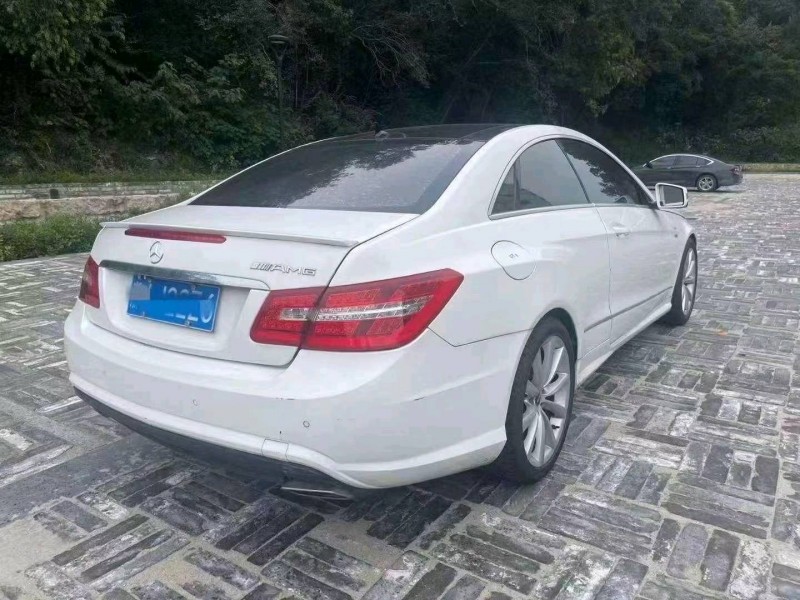 嘉兴13年奔驰E8