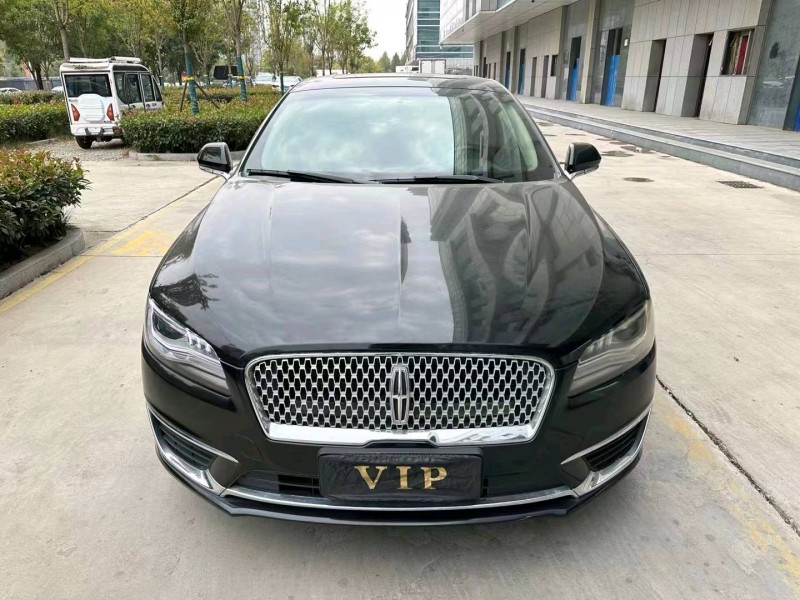 濟寧20年林肯MKZ1