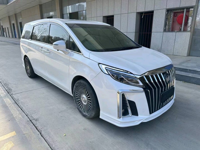 济宁19年别克GL83