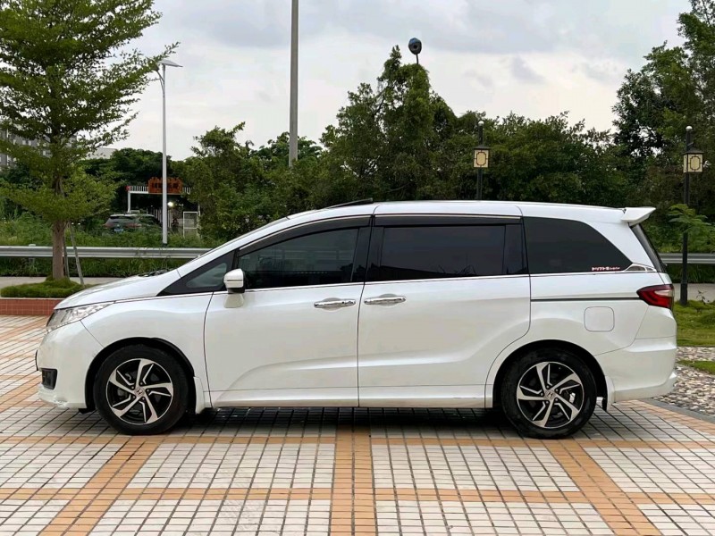 汕头17年本田奥德赛3