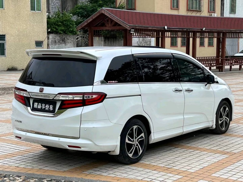汕头17年本田奥德赛8