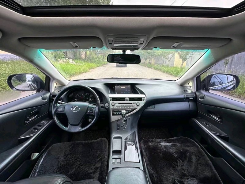 青岛12年雷克萨斯RX8
