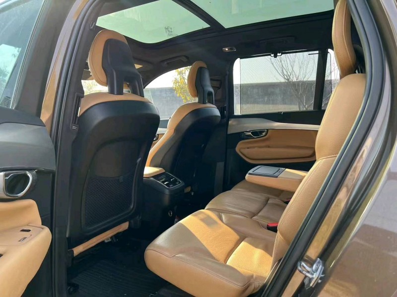 青岛17年沃尔沃XC906