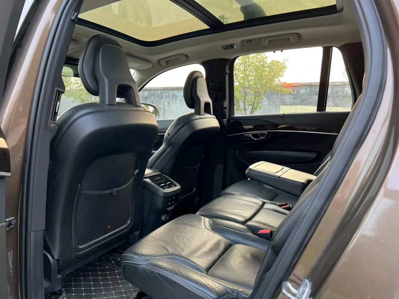 青岛16年沃尔沃XC909