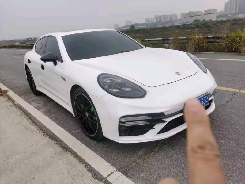 邵阳13年保时捷帕拉梅拉3