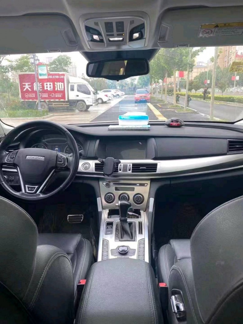 东营18年哈弗H28
