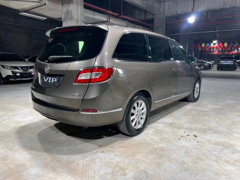 衡阳13年别克GL82