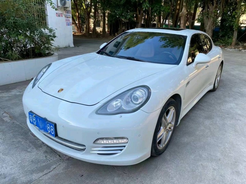汕头13年保时捷帕拉梅拉2