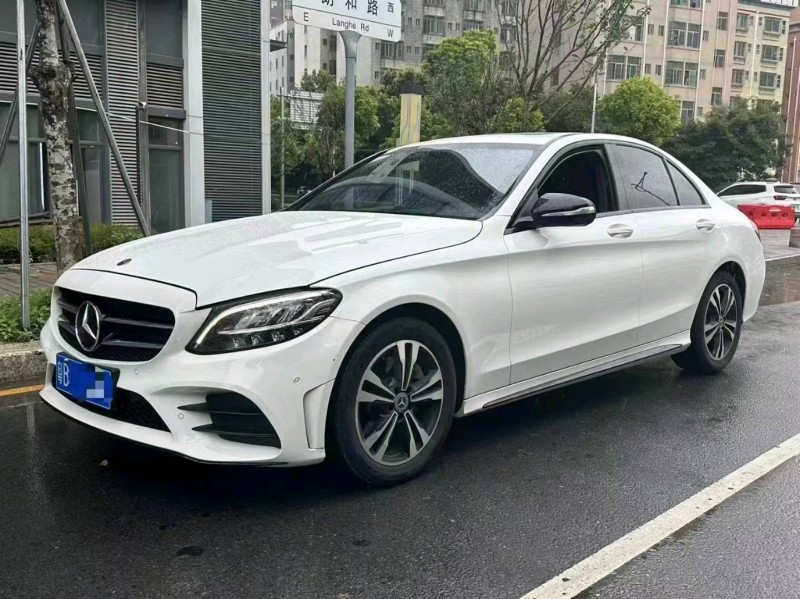 珠海19年奔驰C2
