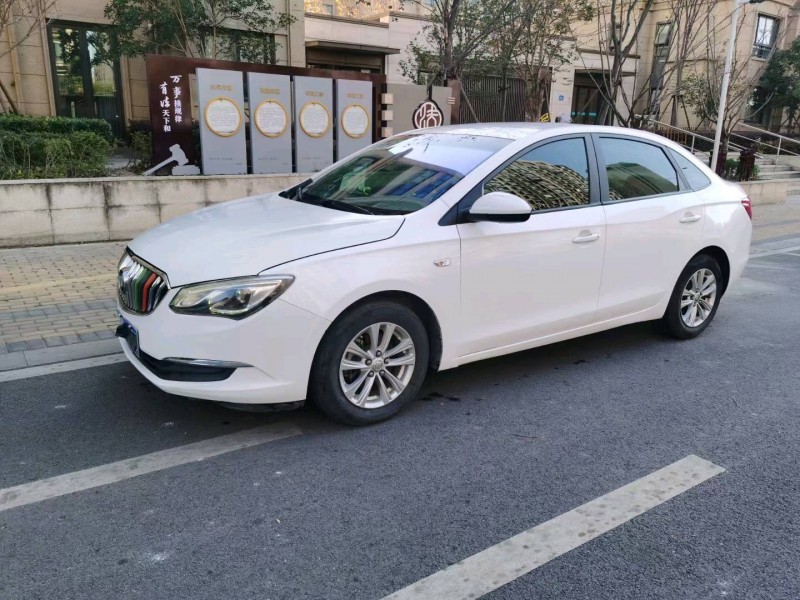 苏州17年别克英朗3