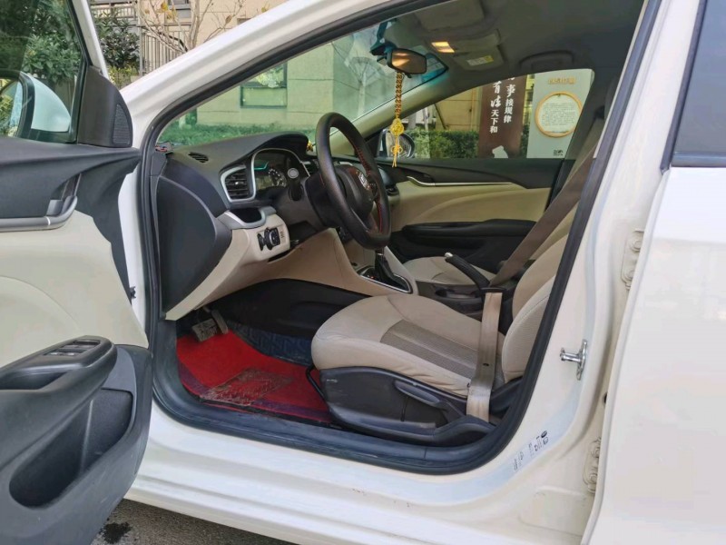 苏州17年别克英朗6